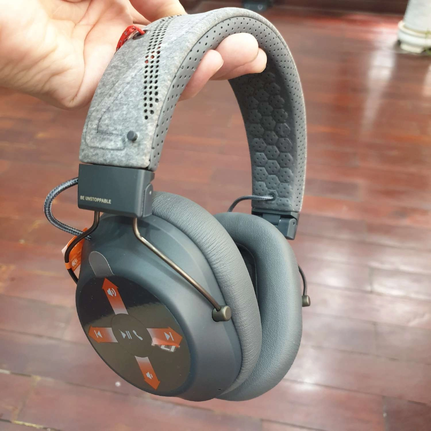 Tai nghe chụp tai Bluetooth Plantronics Backbeat Fit 6100 Chính Hãng - Thanh lý